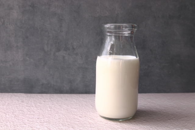 牛乳 支給 運送業