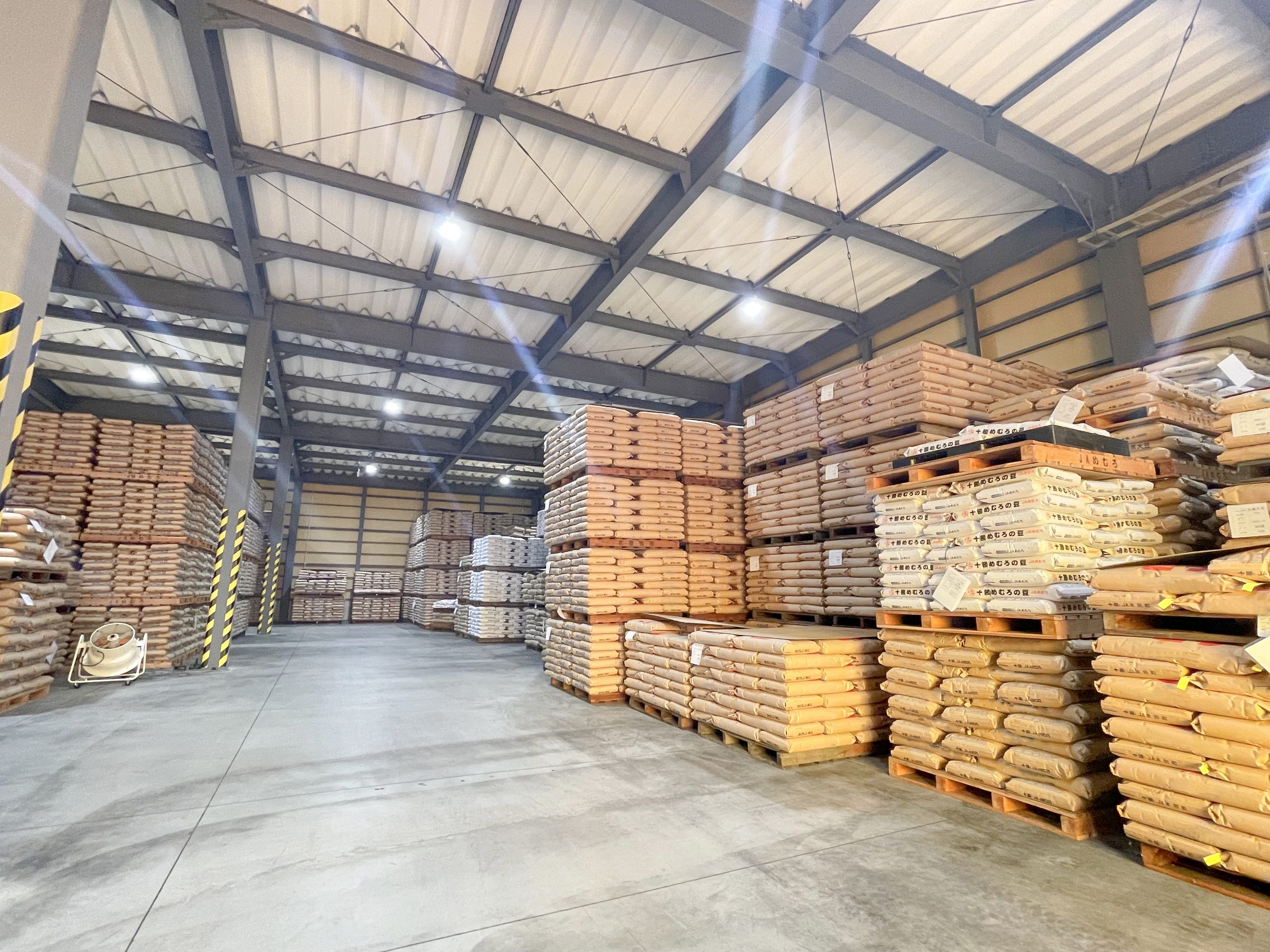 芽室 倉庫 内装